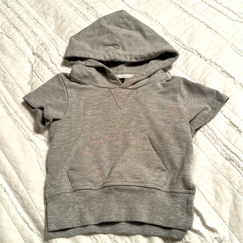 Little Bipsy, short sleeve, gray sweatshirt